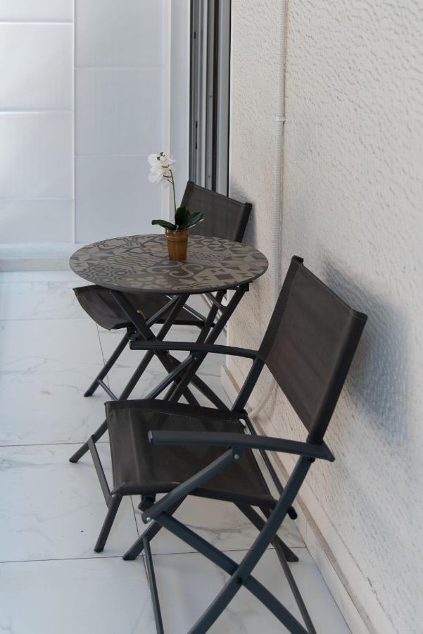 Medluxe Comfort Apartment Aten Exteriör bild